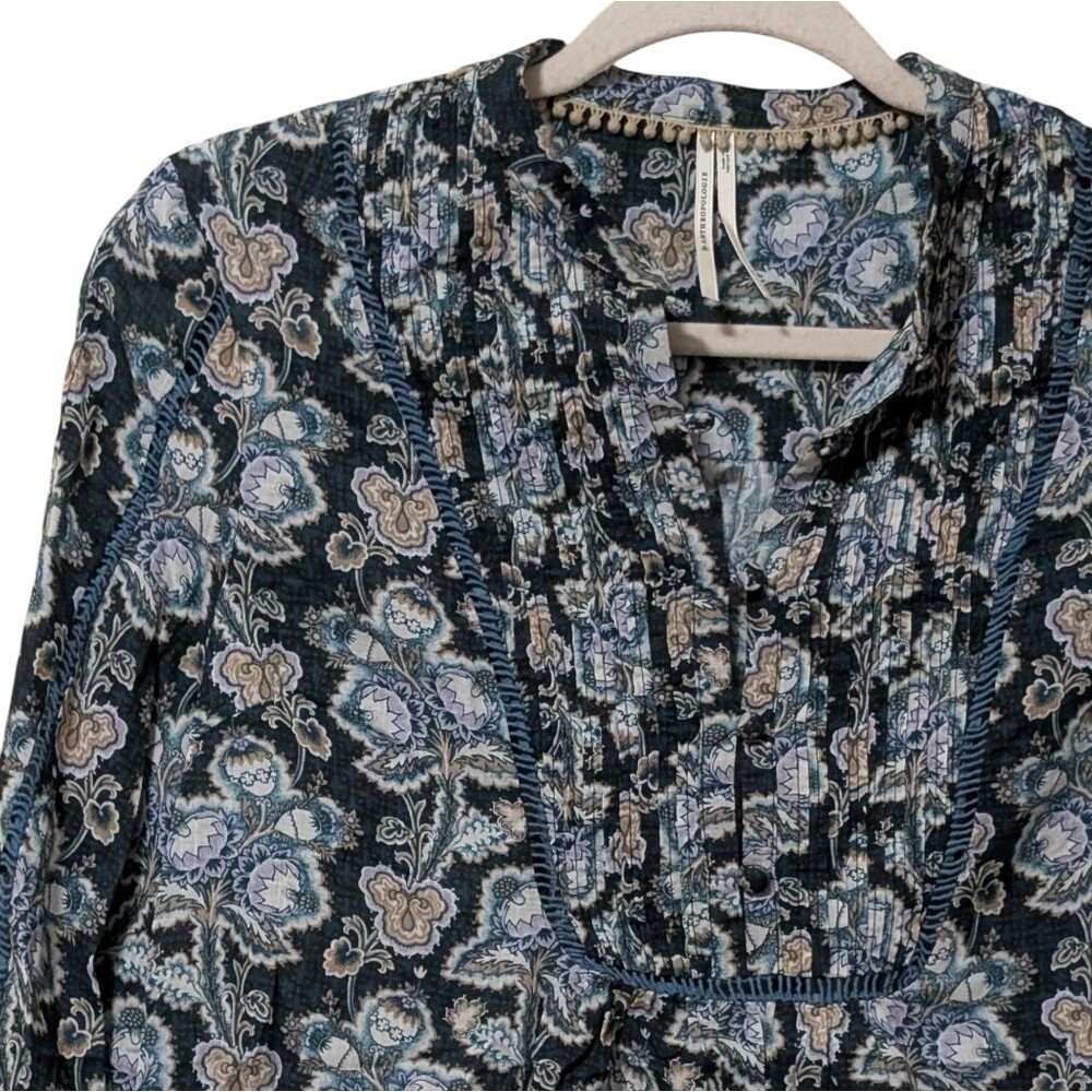 by Anthropologie Henley Peasant Blouse size Small Blue romantic comfy casual - Picture 9 of 9